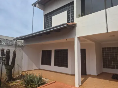 Casa com 5 Quartos à venda, 339m² no Setor Marechal Rondon, Goiânia