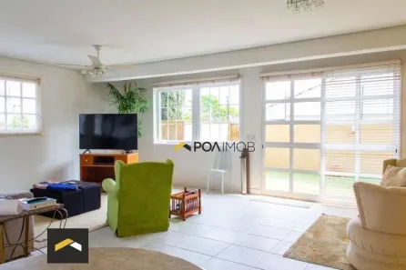Casa de Condomínio com 2 Quartos para alugar, 337m² no Vila Jardim, Porto Alegre