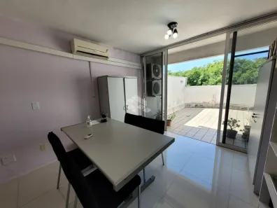Sala Comercial à venda, 79m² no Petrópolis, Porto Alegre