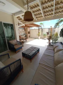 Casa de Condomínio com 3 Quartos para alugar, 130m² no Praia do Futuro I, Fortaleza