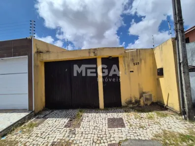 Casa com 3 Quartos para alugar, 110m² no Boa Vista-Castelão, Fortaleza