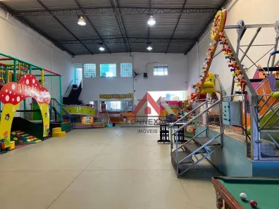 Ponto Comercial à venda, 500m² no Vila Urupês, Suzano