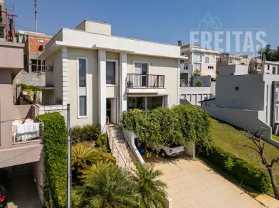 Casa de Condomínio com 3 Quartos à venda, 245m² no Alphaville, Santana de Parnaíba