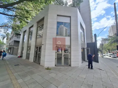 Ponto Comercial para alugar, 200m² no Moema, São Paulo