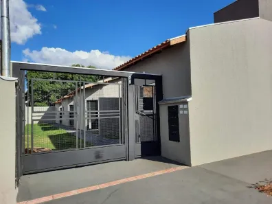 Casa de Condomínio com 2 Quartos à venda, 45m² no Jardim Anache, Campo Grande