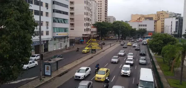 Prédio Comercial à venda, 338m² no Praça da Bandeira, Rio de Janeiro