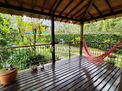 Casa com 3 Quartos à venda, 250m² no Independência, Petrópolis