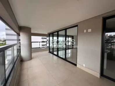 Apartamento com 3 Quartos para alugar, 200m² no Morada da Colina, Uberlândia