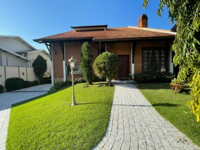 Casa com 4 Quartos à venda, 687m² no Tucano, Londrina