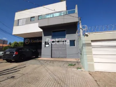 Ponto Comercial para alugar, 126m² no Segismundo Pereira, Uberlândia
