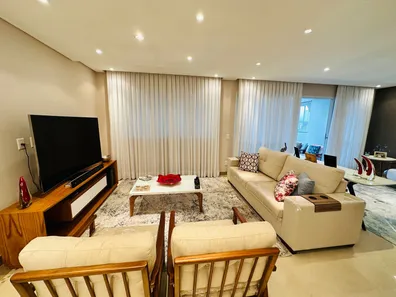 Apartamento com 3 Quartos à venda, 224m² no Vila Regente Feijó, São Paulo