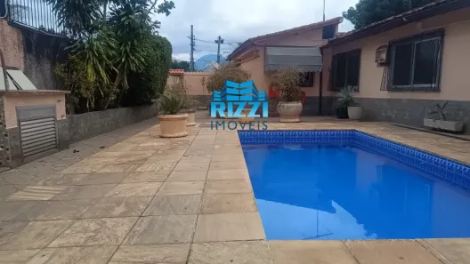 Casa de Condomínio com 4 Quartos à venda, 238m² no Taquara, Rio de Janeiro