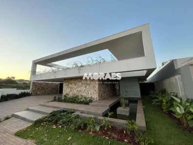 Casa de Condomínio com 4 Quartos à venda, 400m² no Jardim Shangri-Lá, Bauru