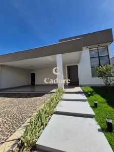 Casa com 3 Quartos à venda, 180m² no Novo Mundo, Uberlândia