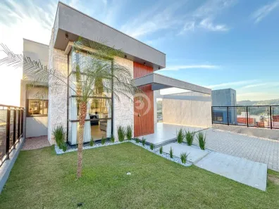 Casa com 2 Quartos à venda, 115m² no Floresta, Estância Velha