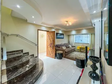 Sobrado com 3 Quartos à venda, 196m² no Vila Roque, São Paulo