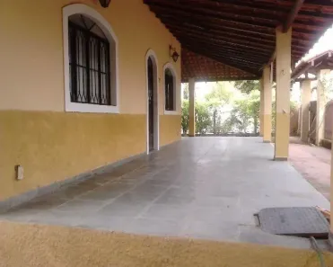 Casa com 4 Quartos à venda, 360m² no Bacaxá (Bacaxá), Saquarema