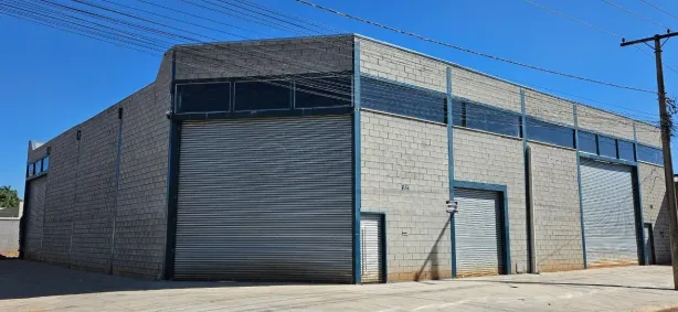 Galpão/Depósito/Armazém para alugar, 880m² no Vila Nossa Senhora de Lourdes, Aparecida de Goiânia