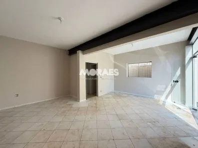 Casa com 3 Quartos para alugar, 150m² no Centro, Bauru