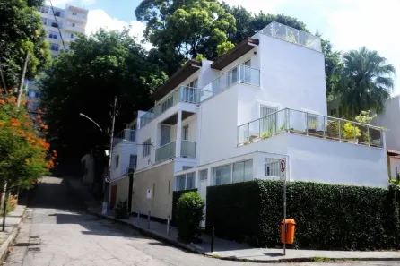 Casa com 7 Quartos à venda, 586m² no Humaitá, Rio de Janeiro
