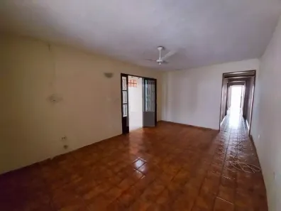Sobrado com 3 Quartos à venda, 150m² no Jardim Mourisco, Taubaté