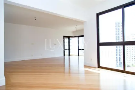 Apartamento com 3 Quartos à venda, 180m² no Moema, São Paulo