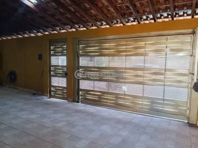 Casa com 3 Quartos para alugar, 242m² no Jardim Antártica, Ribeirão Preto