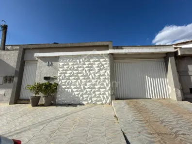 Apartamento com 3 Quartos para alugar, 90m² no Candeias, Vitória da Conquista