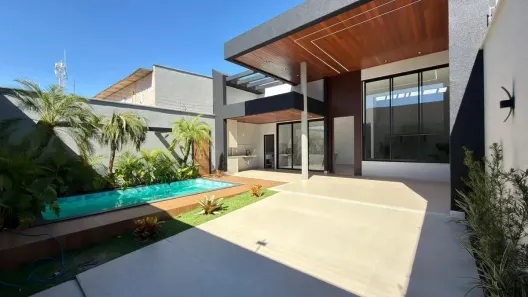 Casa com 3 Quartos à venda, 245m² no Goiânia 2, Goiânia