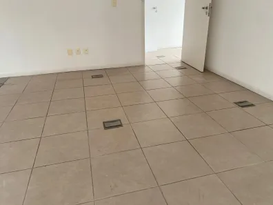 Sala Comercial à venda, 57m² no Centro, Florianópolis