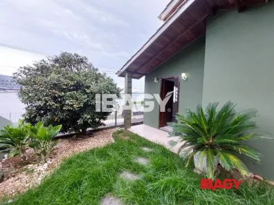 Casa com 2 Quartos para alugar, 68m² no Saco dos Limões, Florianópolis