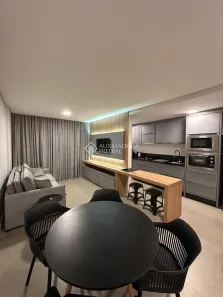 Apartamento com 2 Quartos à venda, 77m² no Jurerê Internacional, Florianópolis