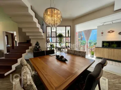Casa com 4 Quartos à venda, 203m² no Sambaqui, Florianópolis