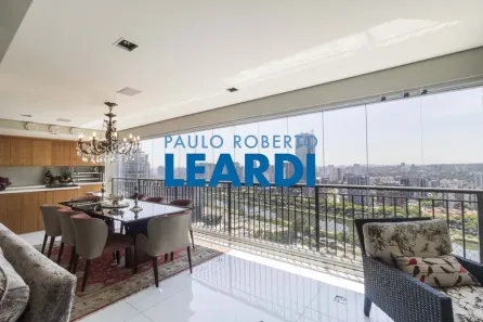 Apartamento com 4 Quartos à venda, 247m² no Jardim Fonte do Morumbi, São Paulo