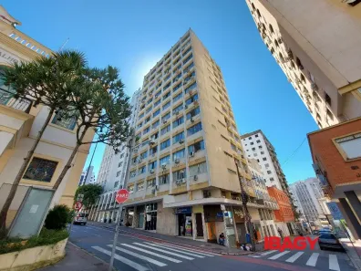 Apartamento com 1 Quarto para alugar, 55m² no Centro, Florianópolis