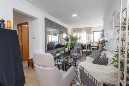 Apartamento com 2 Quartos à venda, 75m² no Três Figueiras, Porto Alegre