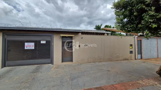Casa com 3 Quartos à venda, 330m² no Santo Antônio, Campo Grande