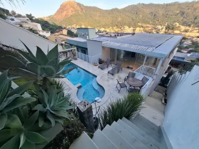 Casa de Condomínio com 4 Quartos à venda, 300m² no São Francisco, Niterói