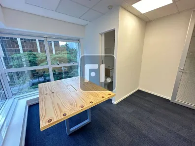 Sala Comercial para alugar, 200m² no Itaim Bibi, São Paulo