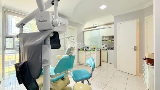 Sala Comercial à venda, 31m² no Santa Cecília, Porto Alegre