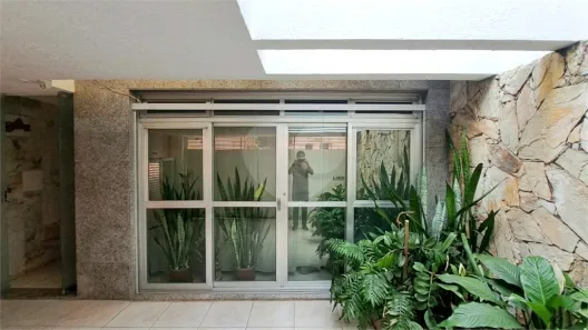 Sobrado com 3 Quartos à venda, 261m² no Vila Olímpia, São Paulo
