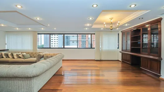 Apartamento com 4 Quartos para alugar, 214m² no Cabral, Curitiba