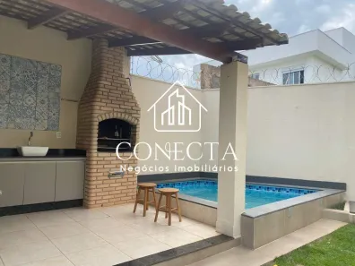 Casa com 3 Quartos para alugar, 300m² no Jardim Inconfidência, Uberlândia