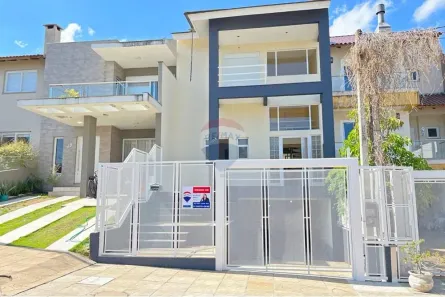 Casa com 3 Quartos à venda, 230m² no Hípica, Porto Alegre