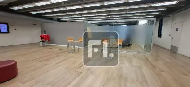 Prédio Comercial para alugar, 639m² no Liberdade, São Paulo