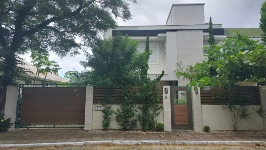 Casa com 3 Quartos à venda, 220m² no Lagoa da Conceição, Florianópolis