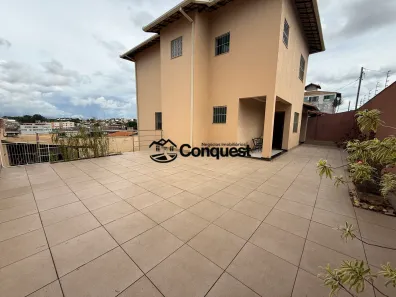 Casa com 4 Quartos à venda, 250m² no Nossa Senhora do Carmo, Contagem