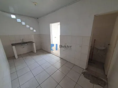 Casa com 1 Quarto para alugar, 30m² no Moinho Velho, São Paulo
