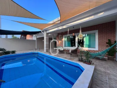 Casa com 3 Quartos à venda, 204m² no Balneário Stella Maris, Peruíbe
