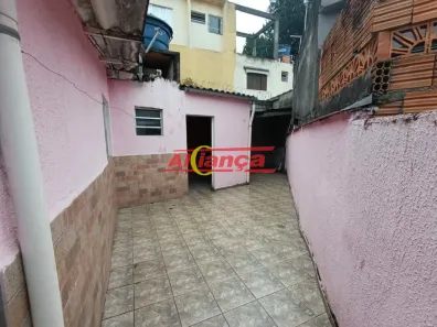 Casa com 1 Quarto para alugar, 70m² no Jardim Almeida Prado, Guarulhos
